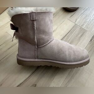 Ugg mini Bailey bow